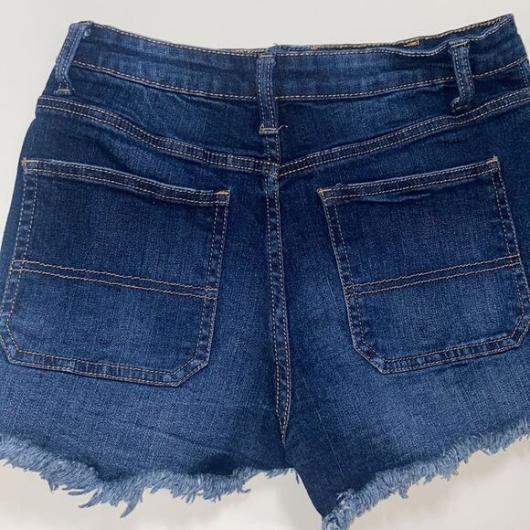 No Boundaries High Rise Shorts Size 9 - Picture 8 of 12